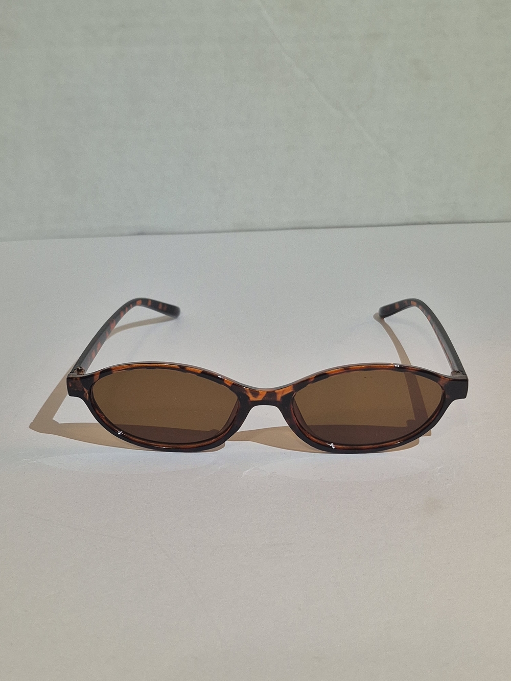 Tortoiseshell Brown Oval Sunglasses - Unbranded